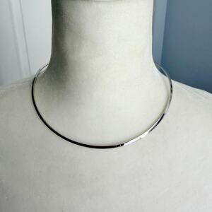 Silver tone metallic open sleek neck collar choker necklace